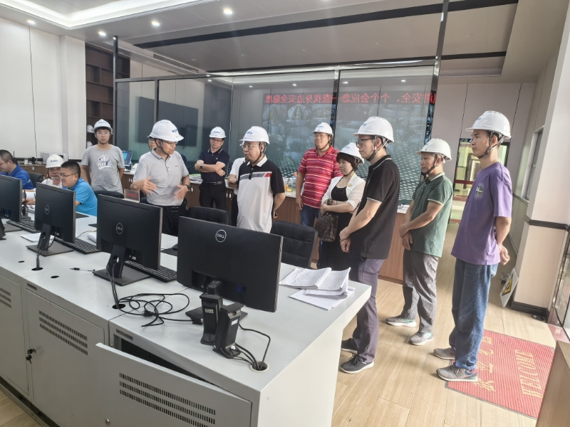 华南理工大学专家团队赴365bet中文高新区企业精准破解技术难题 赋能绿色低碳发展