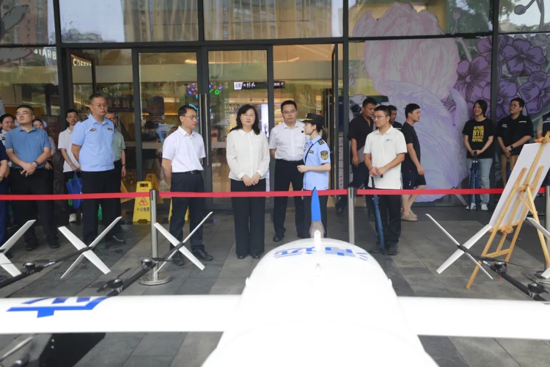 365bet中文(中国)官方网站
开展“安全宣传咨询日”活动，进一步营造查隐患除风险的浓厚氛围